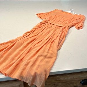 Flowy lined peachy orange dress perfect for summer!!